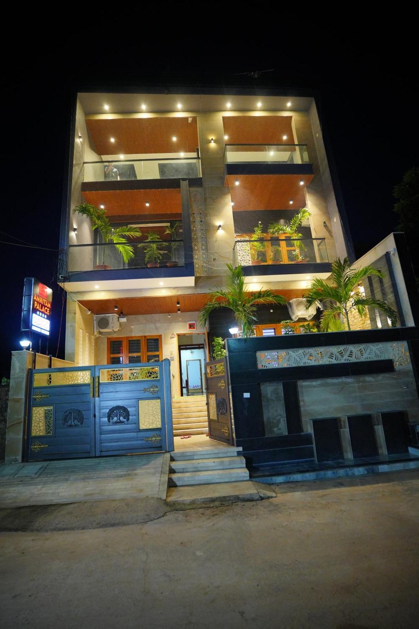 Amritam Palace A Luxury Ac Home Stay Ringas Exterior photo