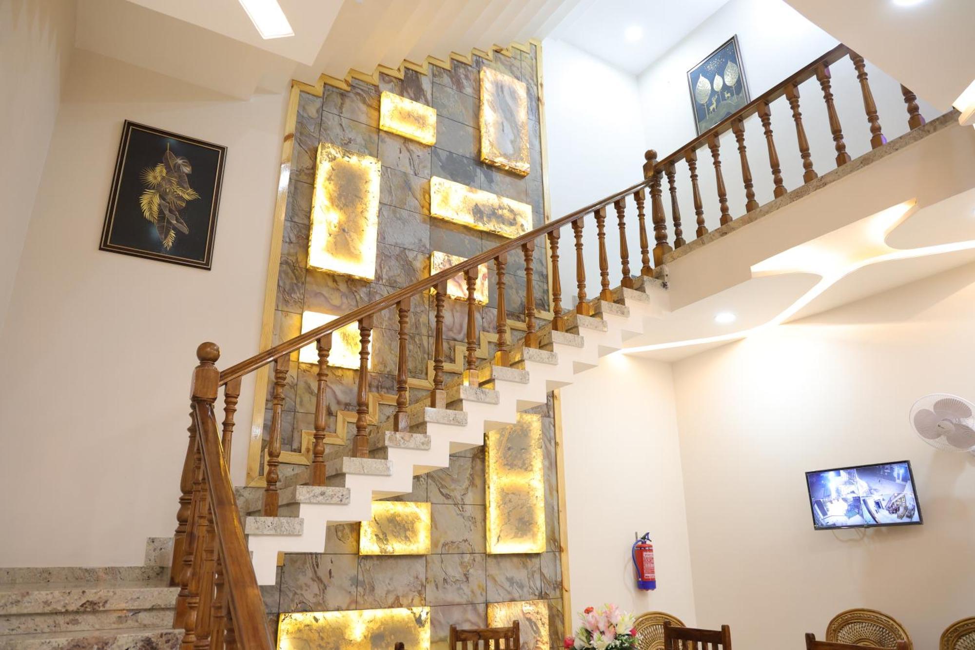 Amritam Palace A Luxury Ac Home Stay Ringas Exterior photo