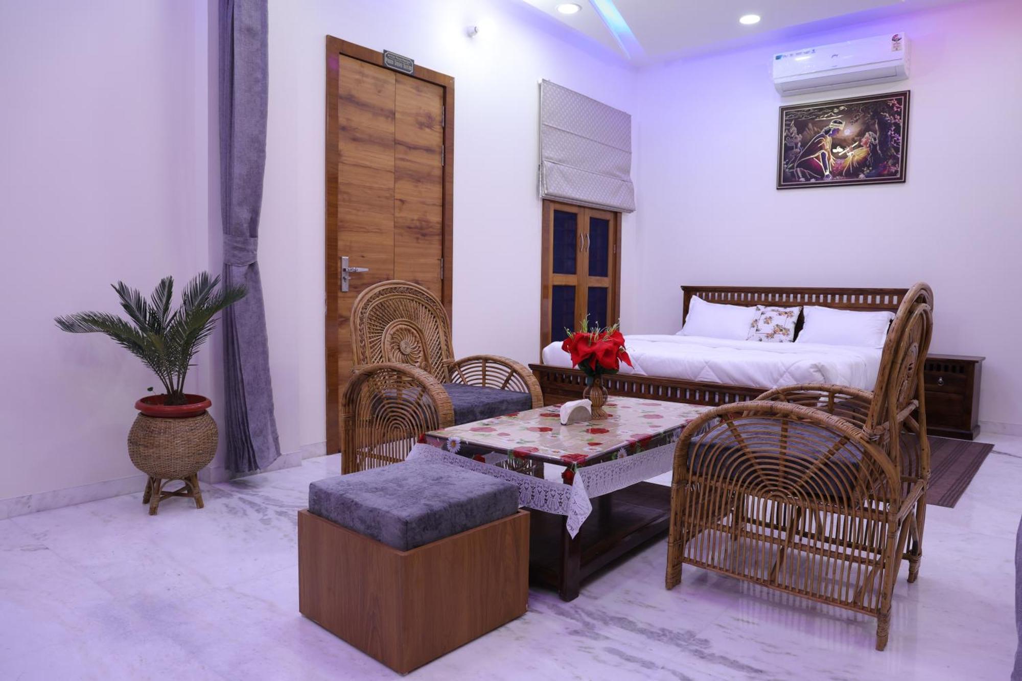 Amritam Palace A Luxury Ac Home Stay Ringas Exterior photo