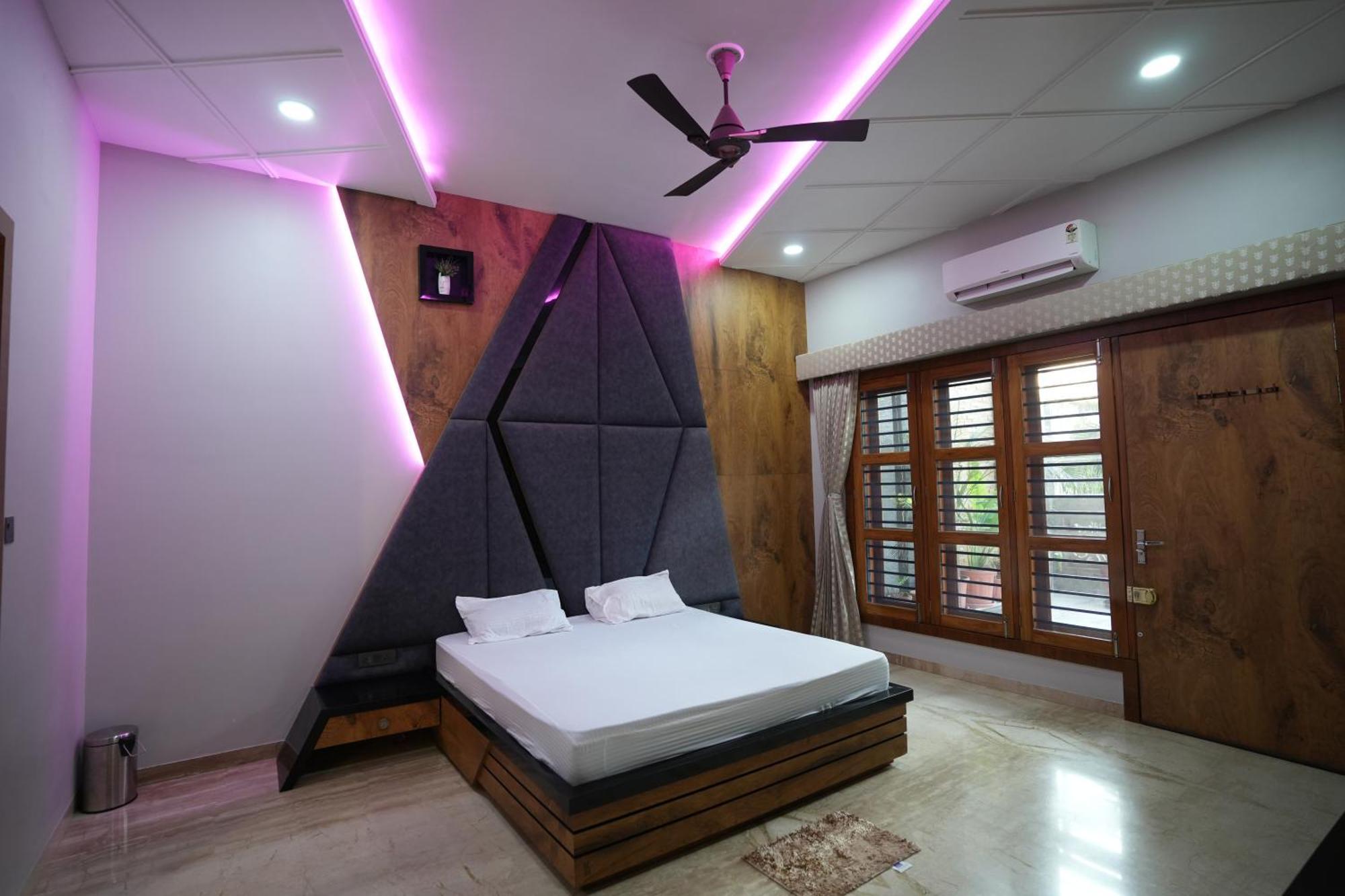 Amritam Palace A Luxury Ac Home Stay Ringas Exterior photo